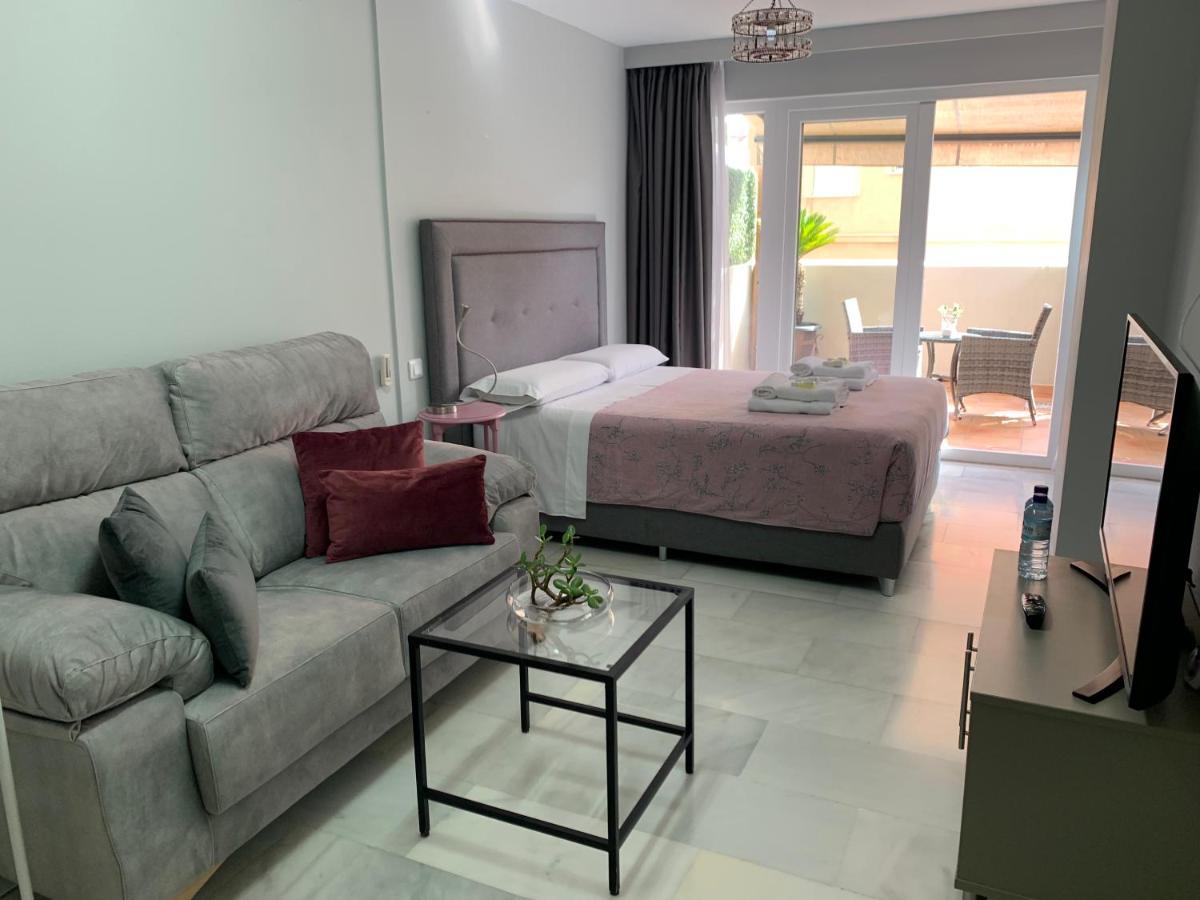 Kentia Rooms Malaga Bagian luar foto