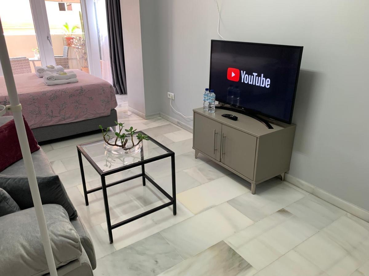 Kentia Rooms Malaga Bagian luar foto