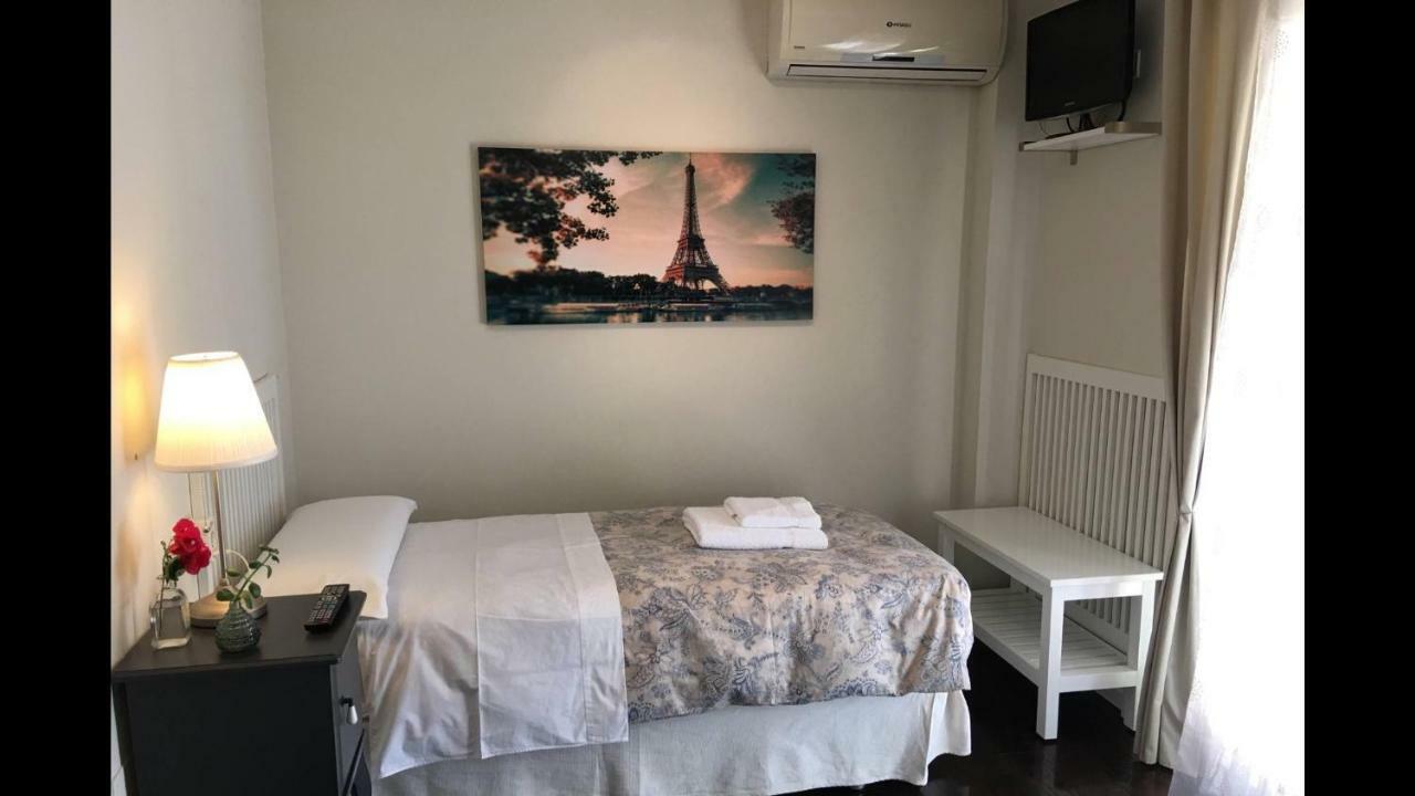 Kentia Rooms Malaga Bagian luar foto