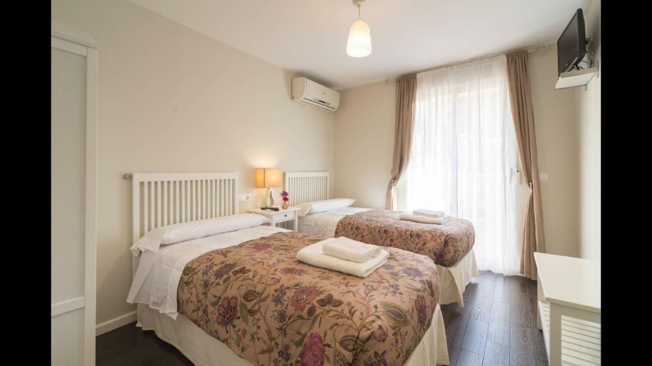 Kentia Rooms Malaga Bagian luar foto