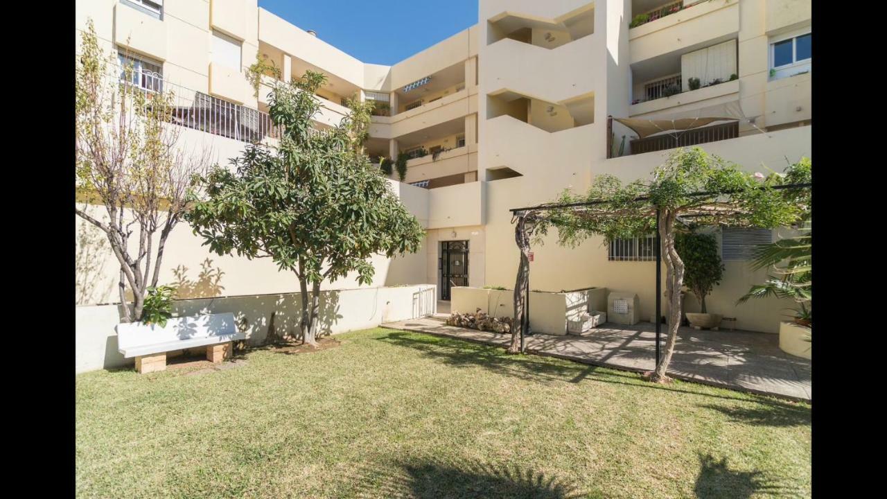 Kentia Rooms Malaga Bagian luar foto